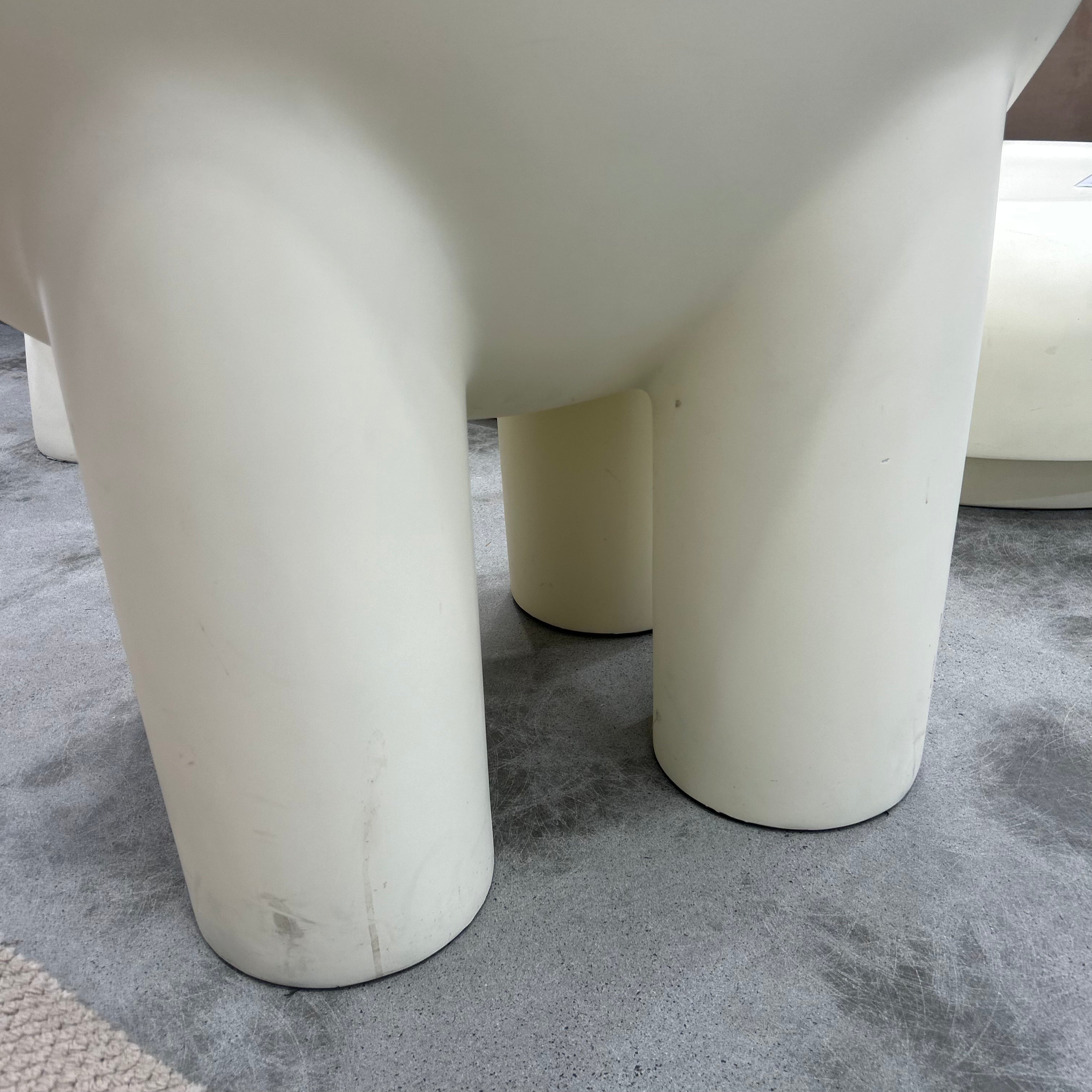 Chubby Series Armchair | Fibreglass Version | Clearance - The Feelter
