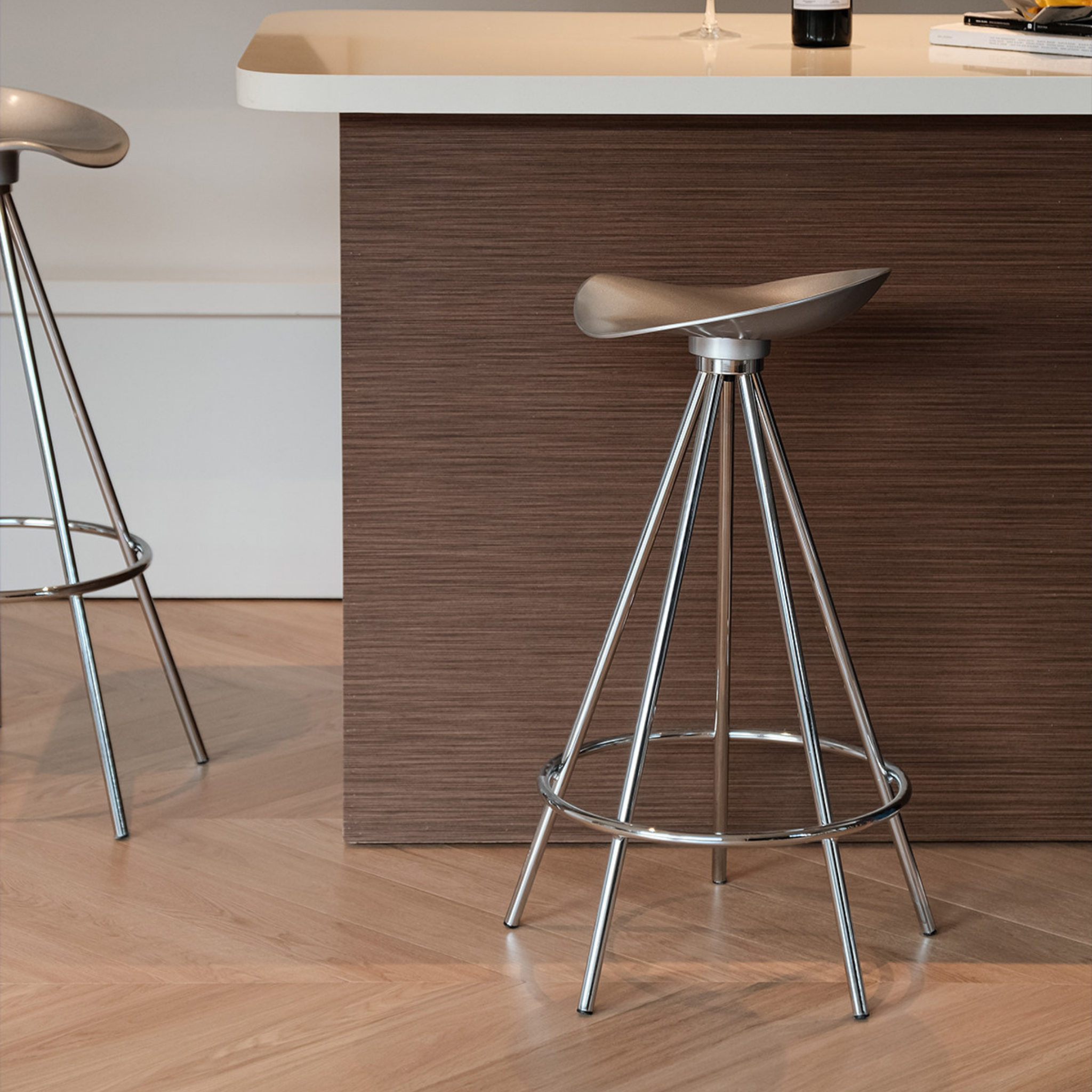 Jim Bar Stool - The Feelter