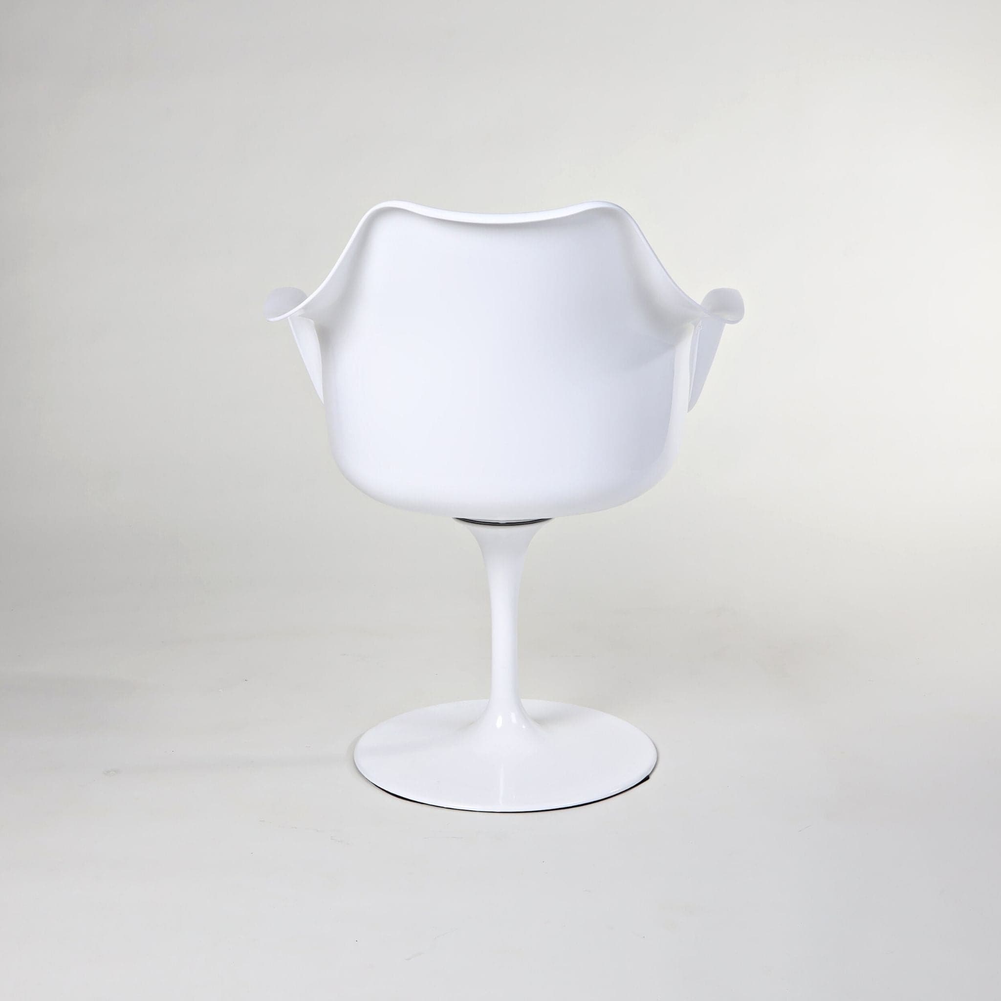 Tulip Dining Chair with Armrest | Eero Saarinen Replica