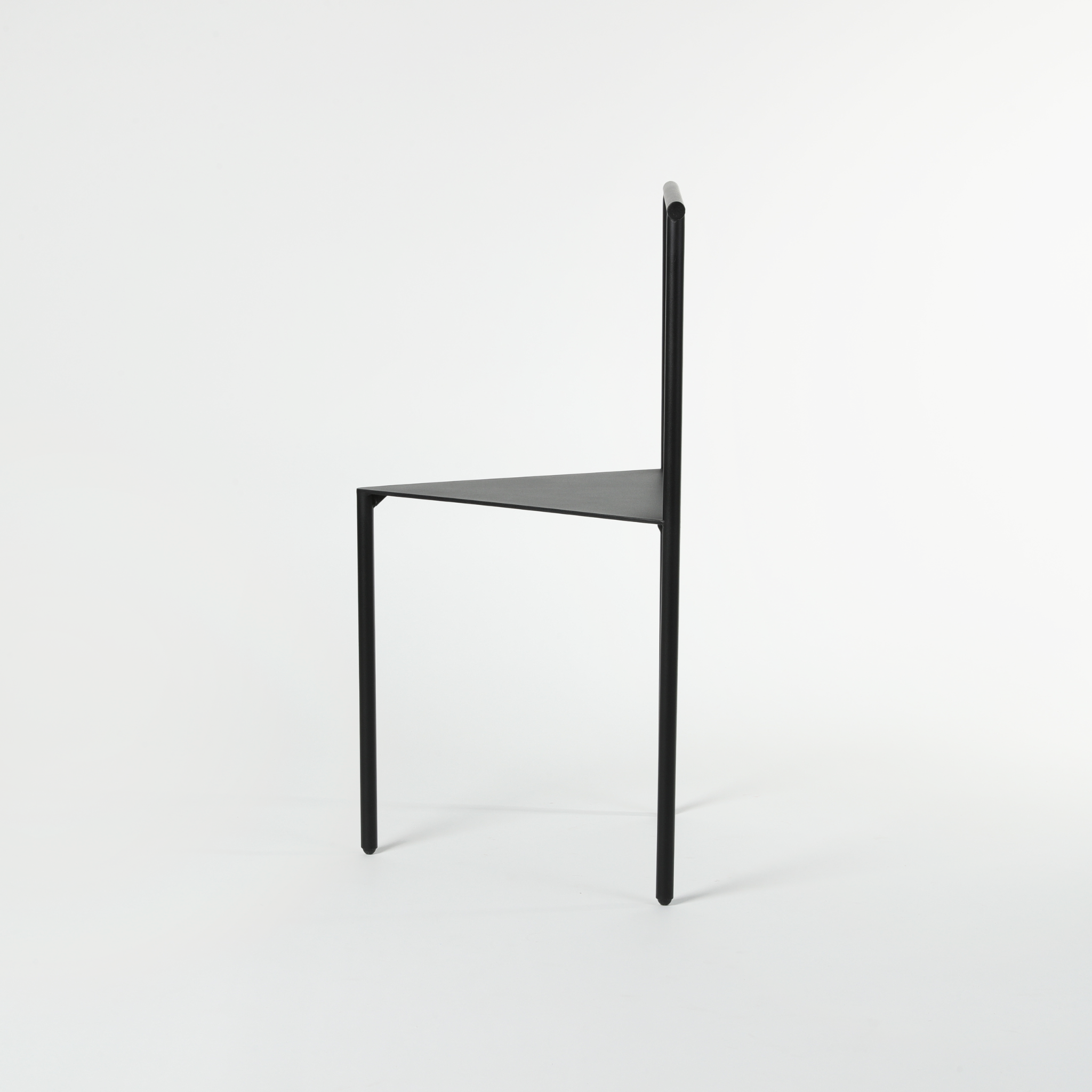Black Mountain Furniture | Line Chair