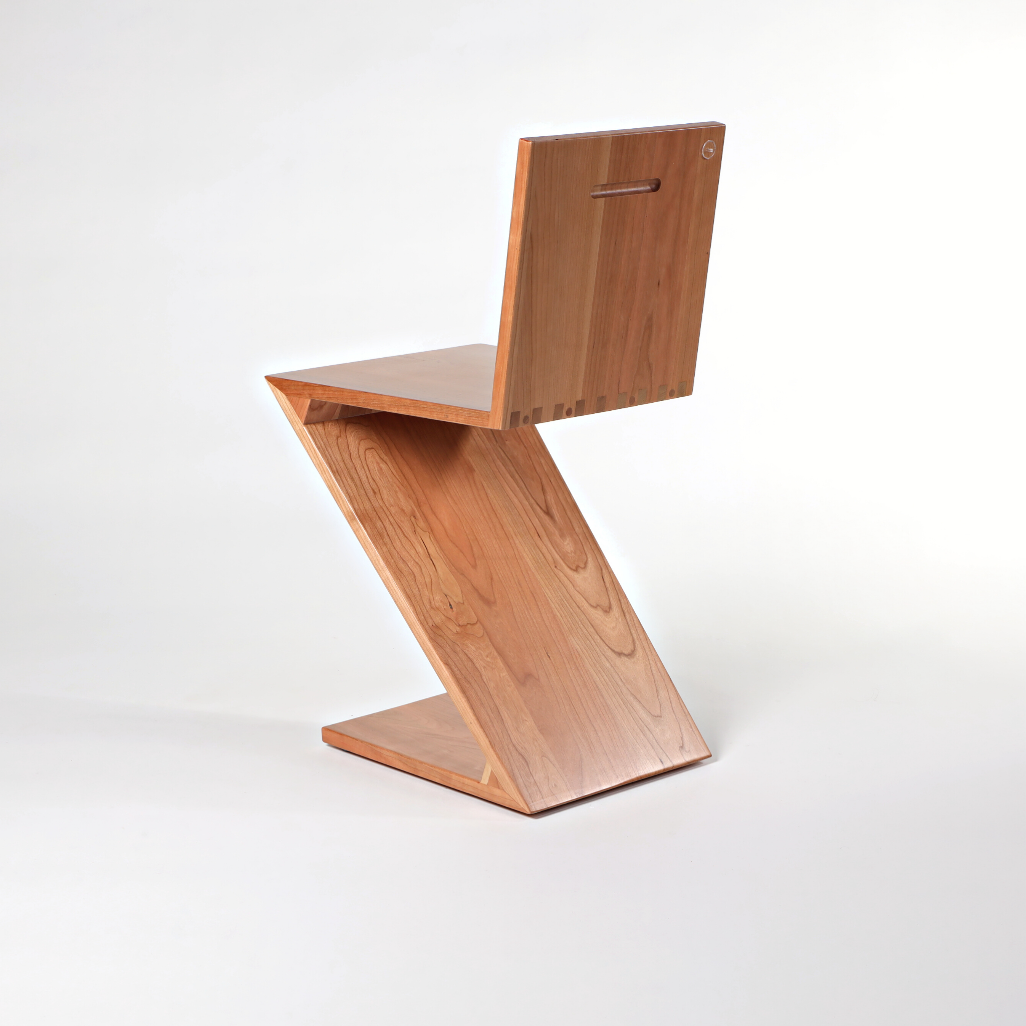 ZigZag Dining Chair | Gerrit Rietveld Replica - The Feelter