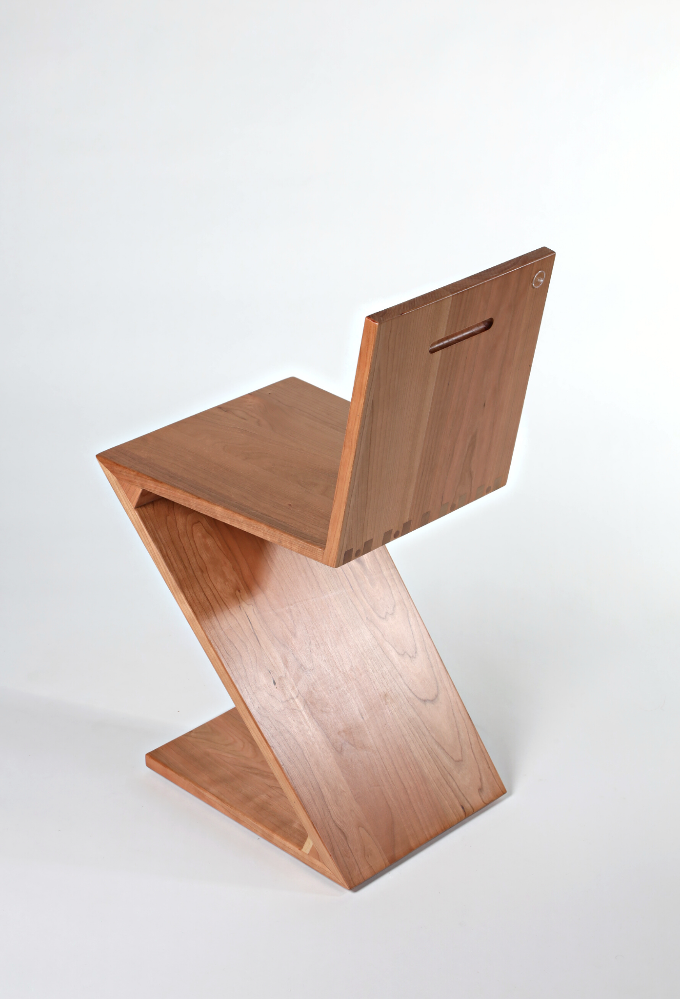 ZigZag Dining Chair | Gerrit Rietveld Replica - The Feelter