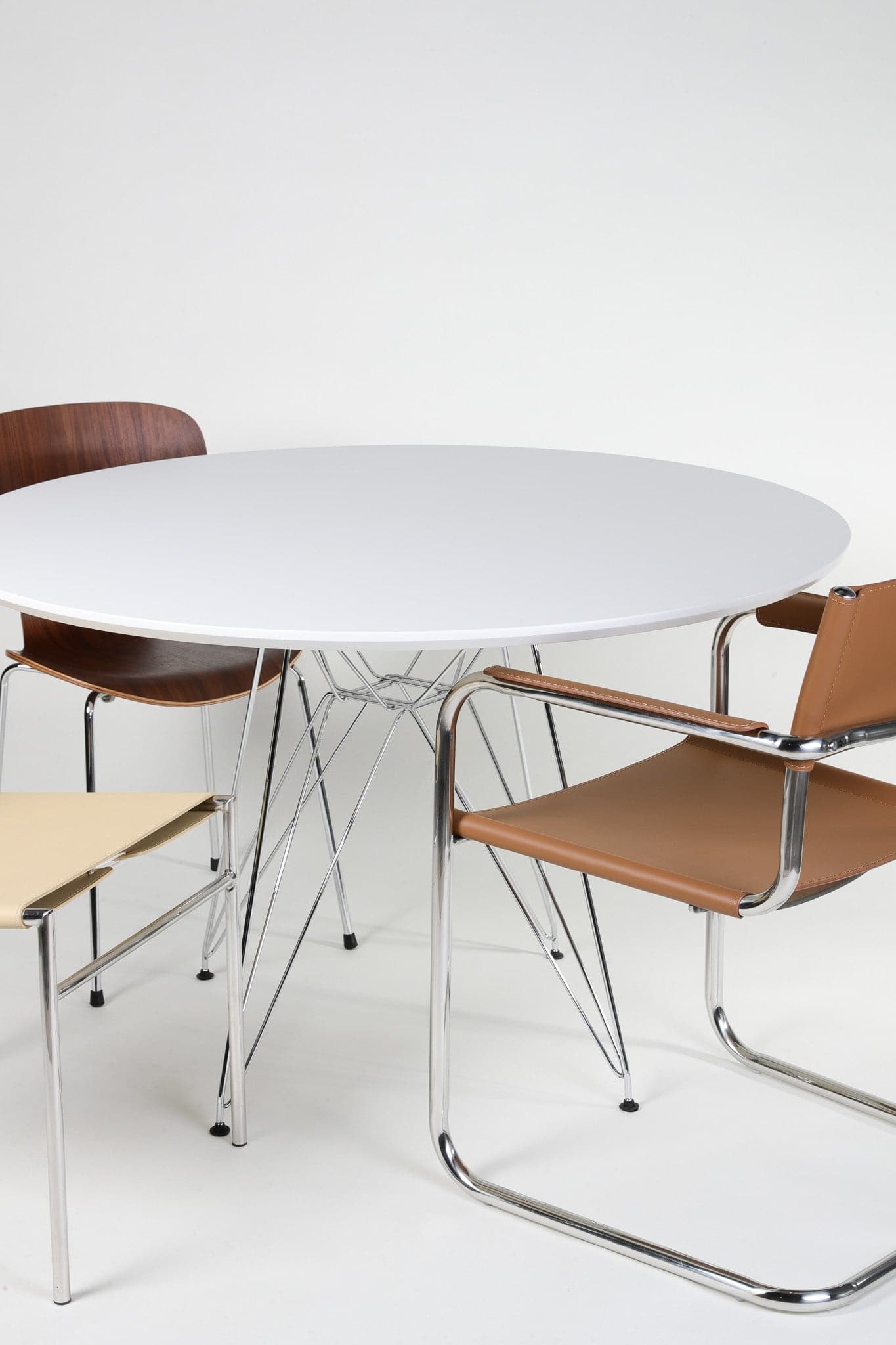 Retro Dining Table - The Feelter