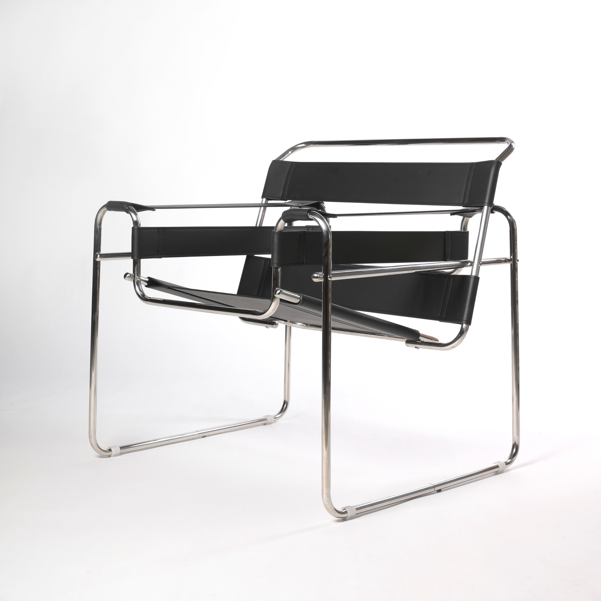 Mid-Century Furniture | Replica Wassily Armchair