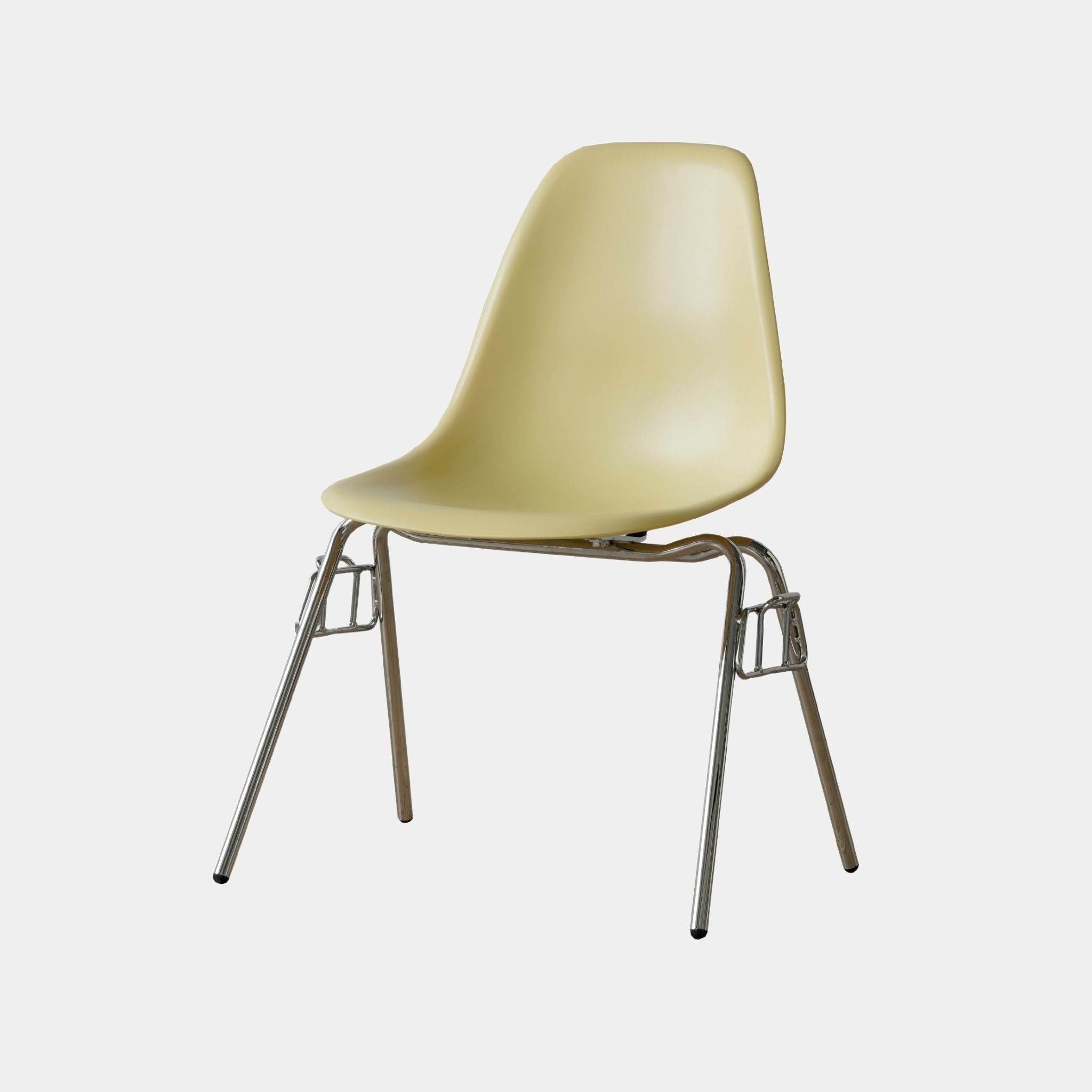 DSS Stacking Chair | Charles and Ray Eames Replica