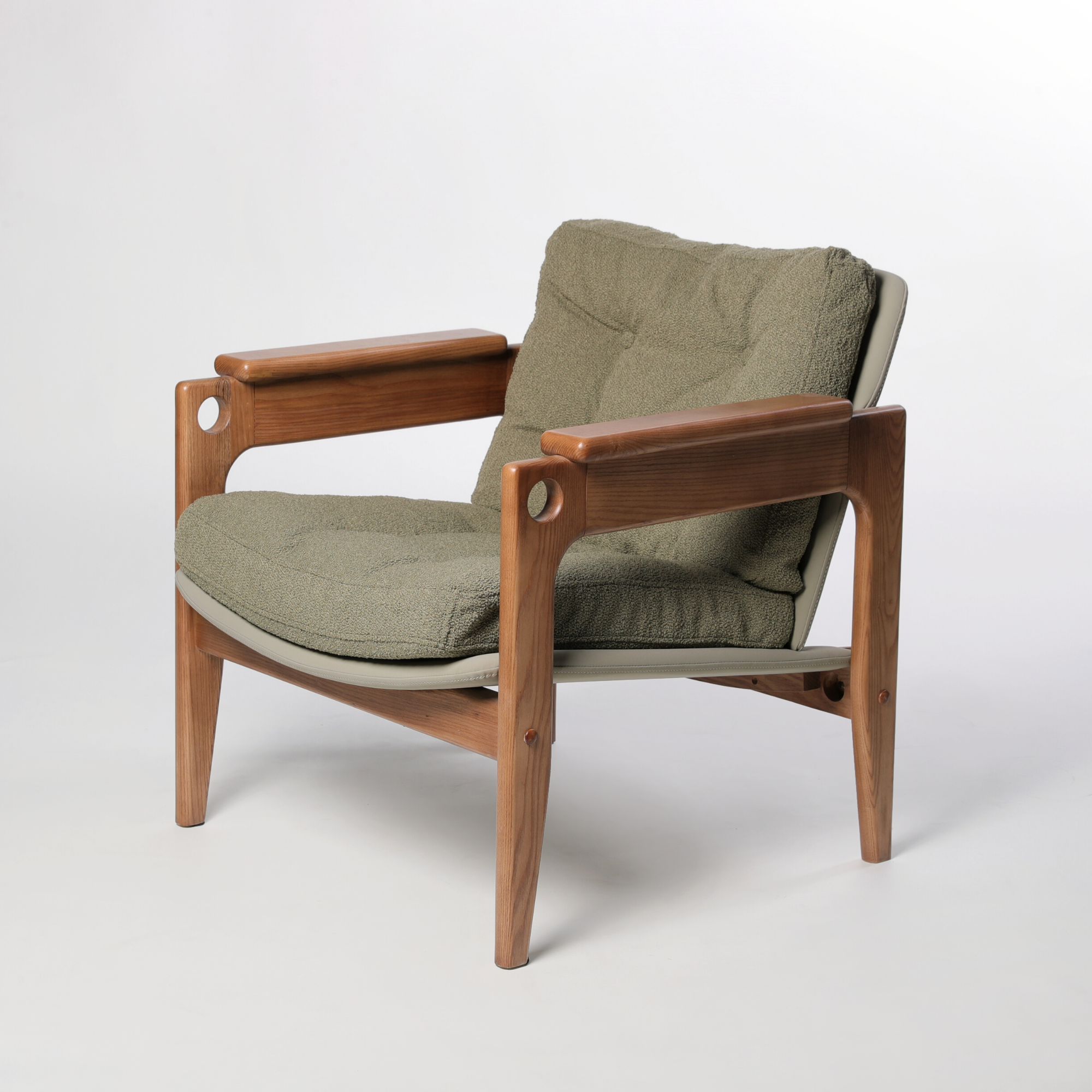 Replica Renata Lounge Chair