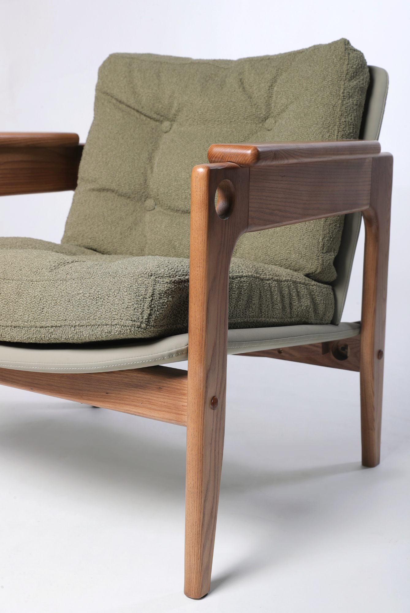 Replica Renata Lounge Chair