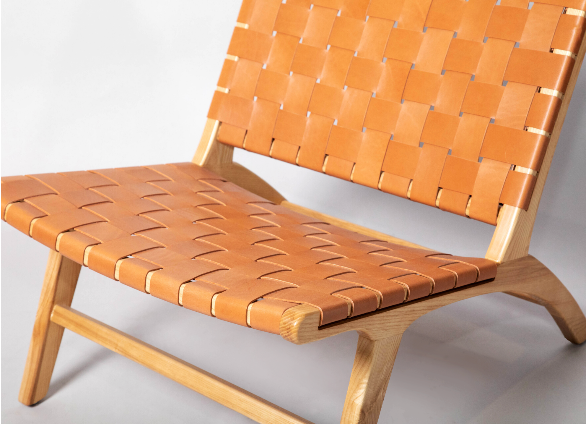 DESIGNER FURNITURE WOVEN LEATHER LOUNGE CHAIR TANNER ARMCHAIR