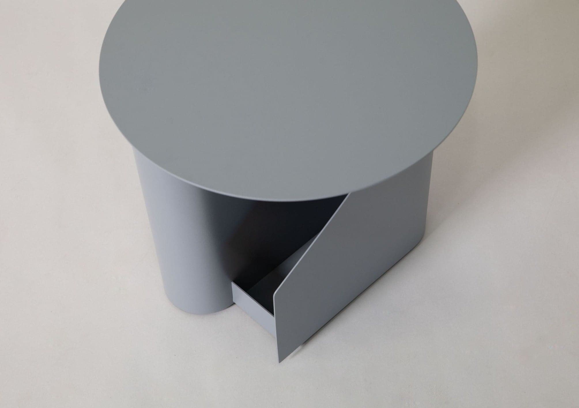 Ess Side Table
