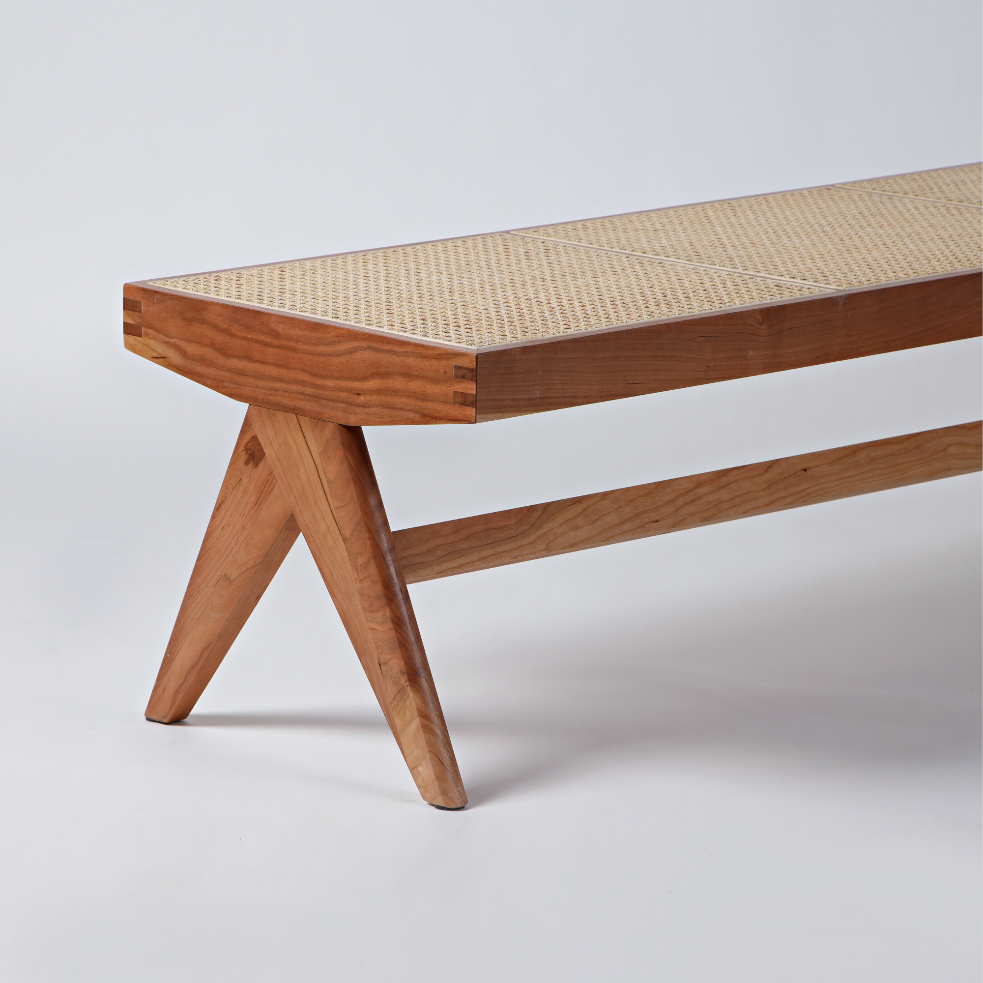 Replica Pierre Jeanneret Chandigarh Bench