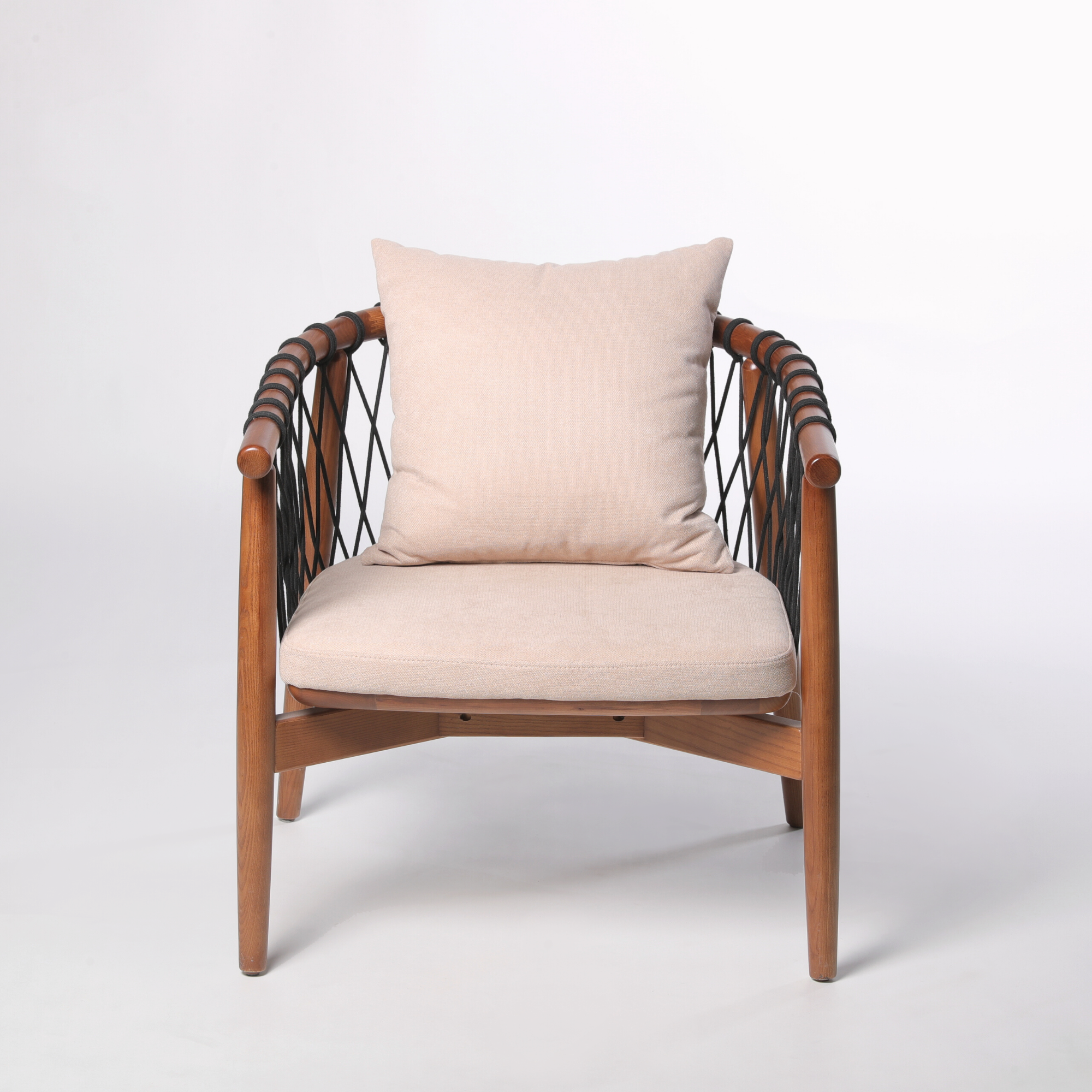 Mid Century | Basket Lounge Chair