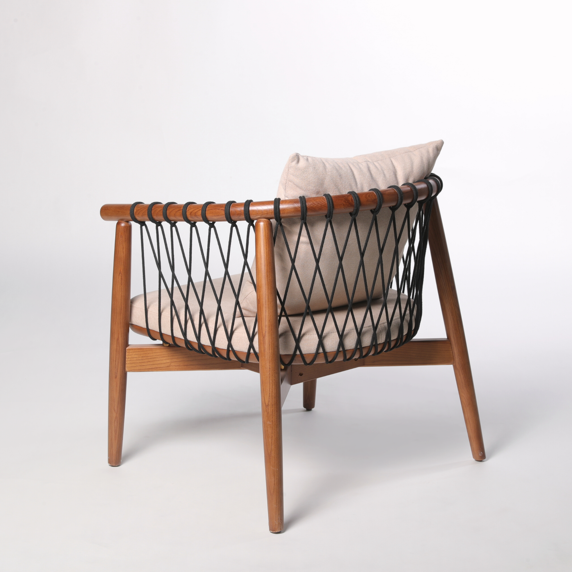 Mid Century | Basket Lounge Chair