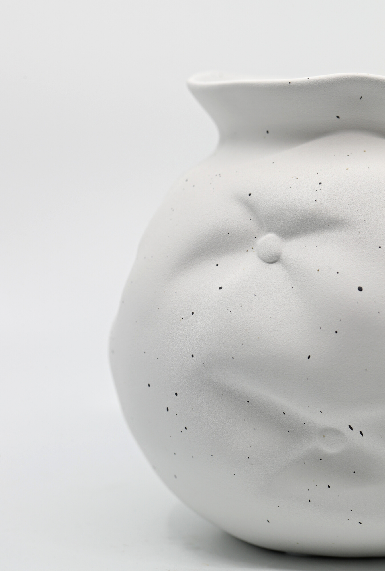 Ceramic Vase | Speckled Series - Short - The Feelter