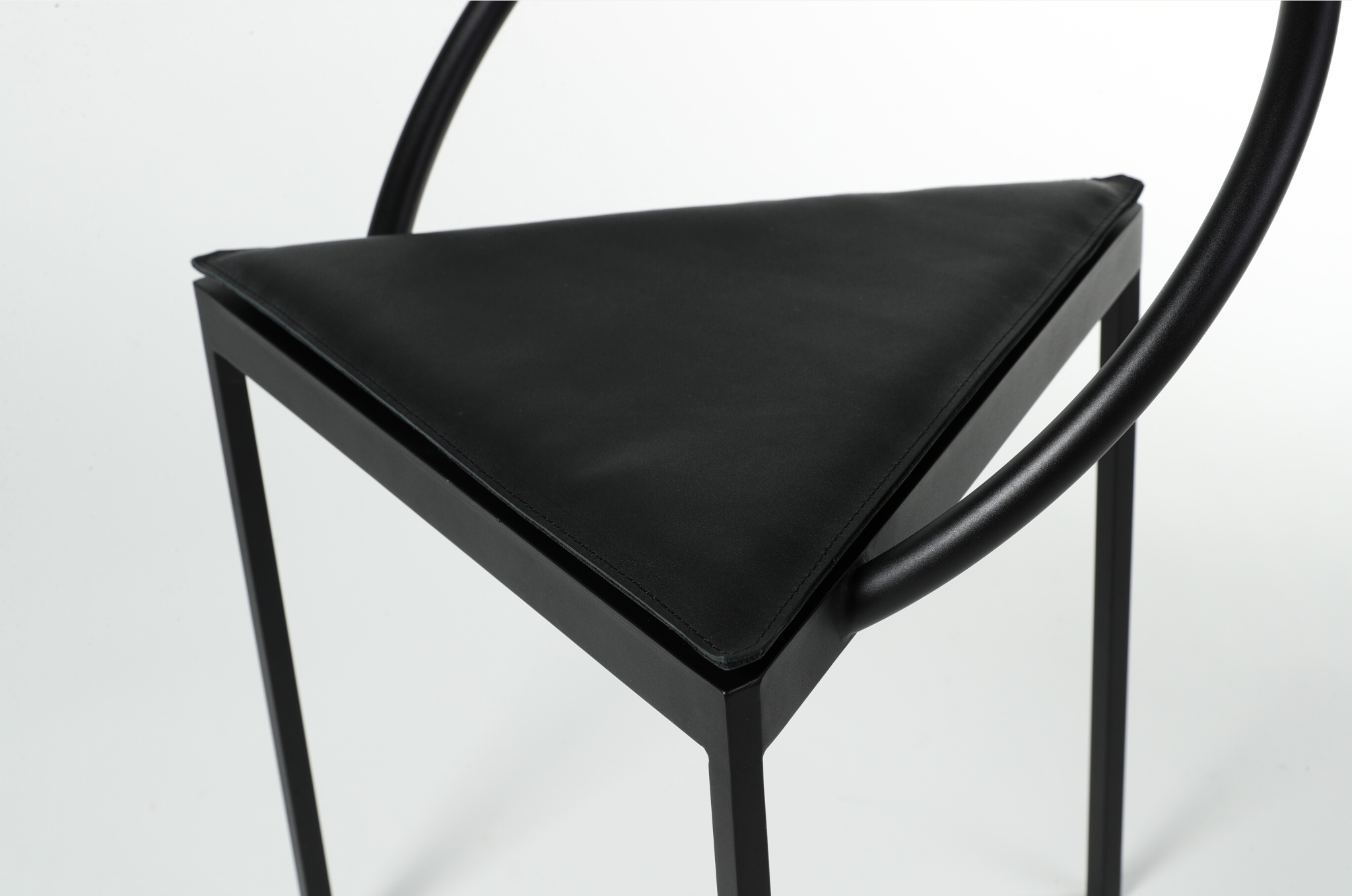 Black Mountain Furniture | Triangolo Dining Chair - The Feelter