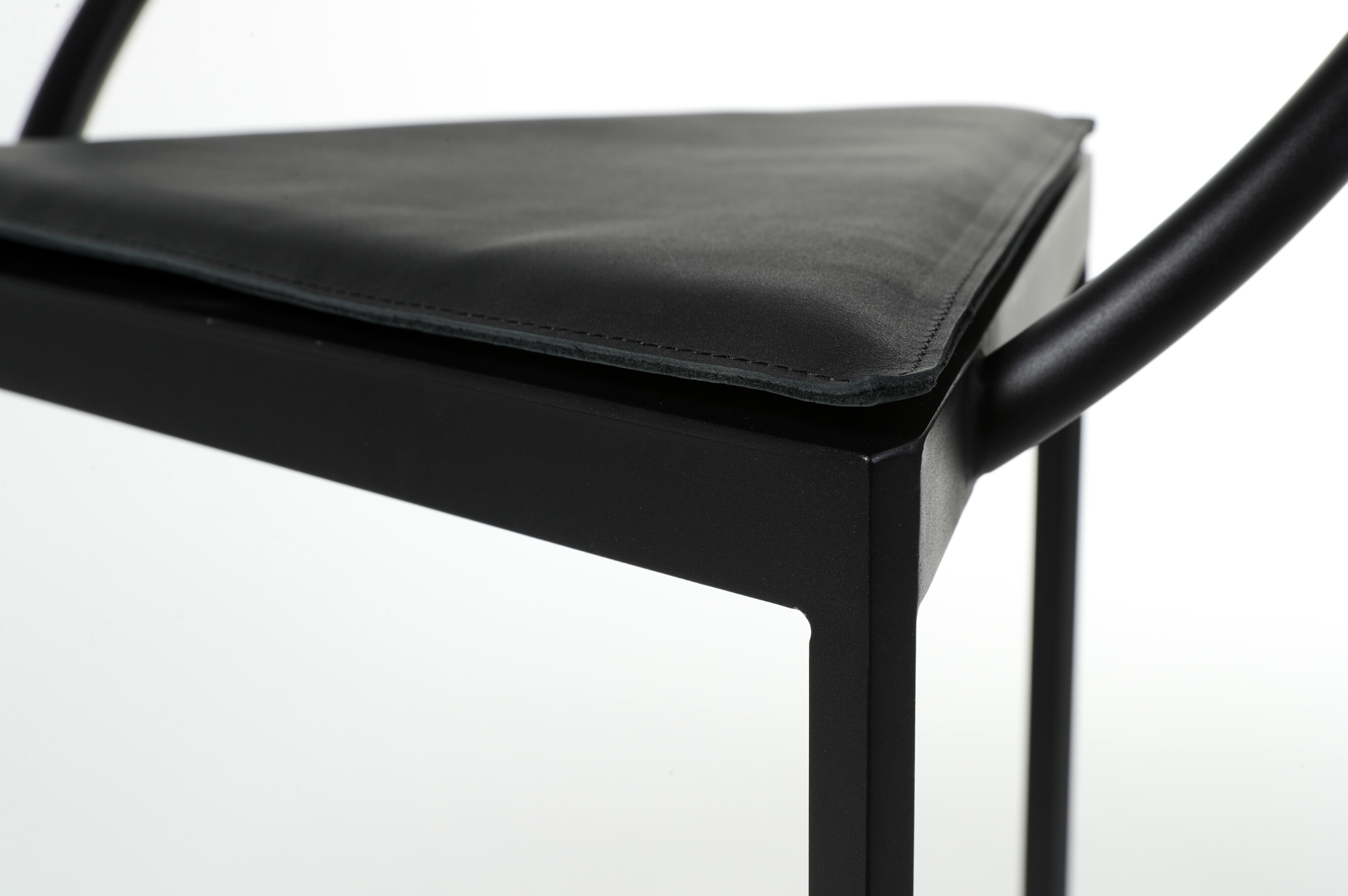 Black Mountain Furniture | Triangolo Dining Chair - The Feelter