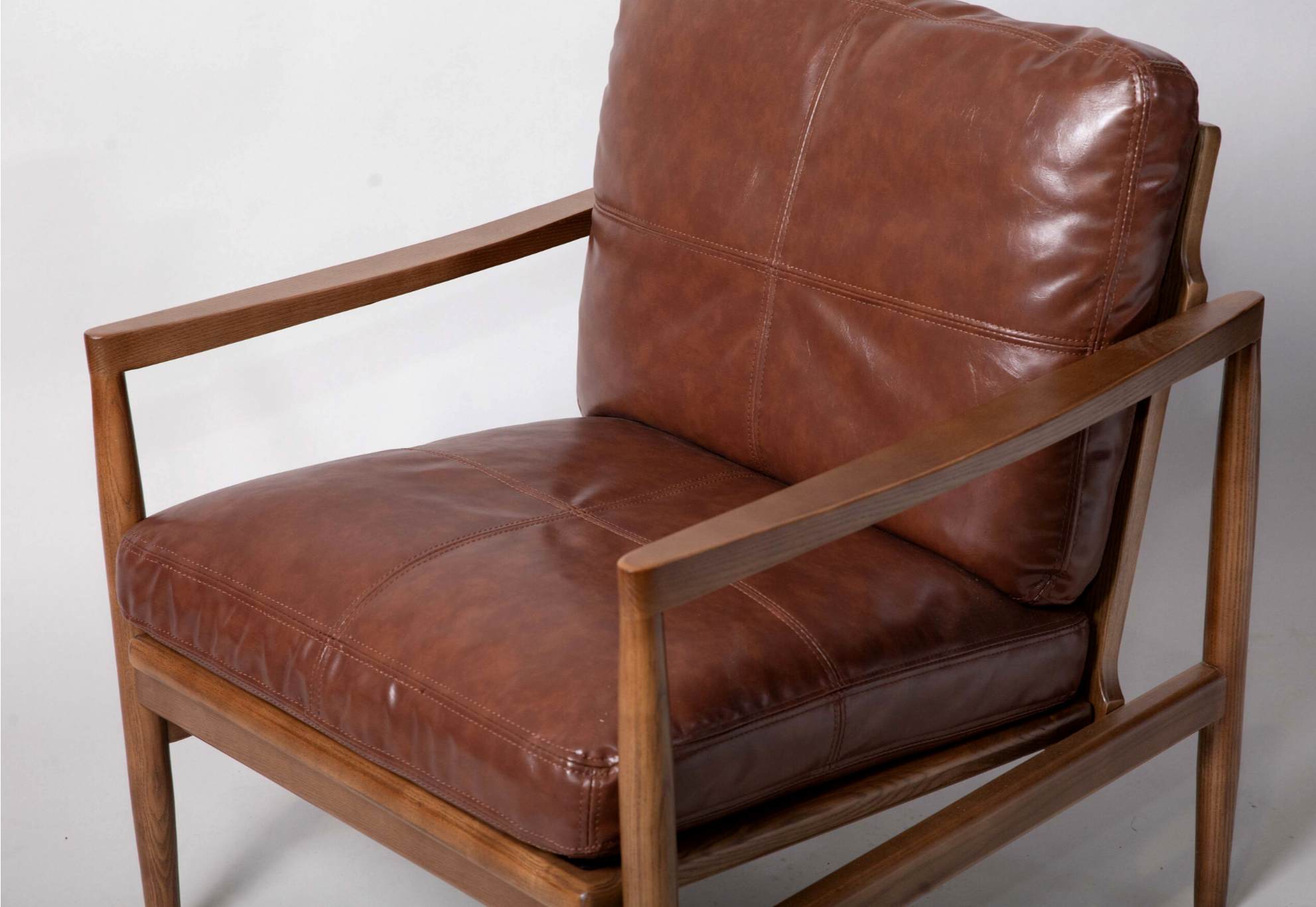 Mid-century furniture | Replica Hans Wegner CH2 Armchair