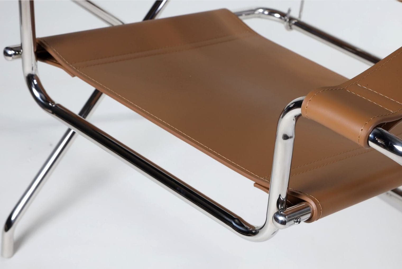 D4 Lounge Chair | Marcel Breuer Replica - The Feelter