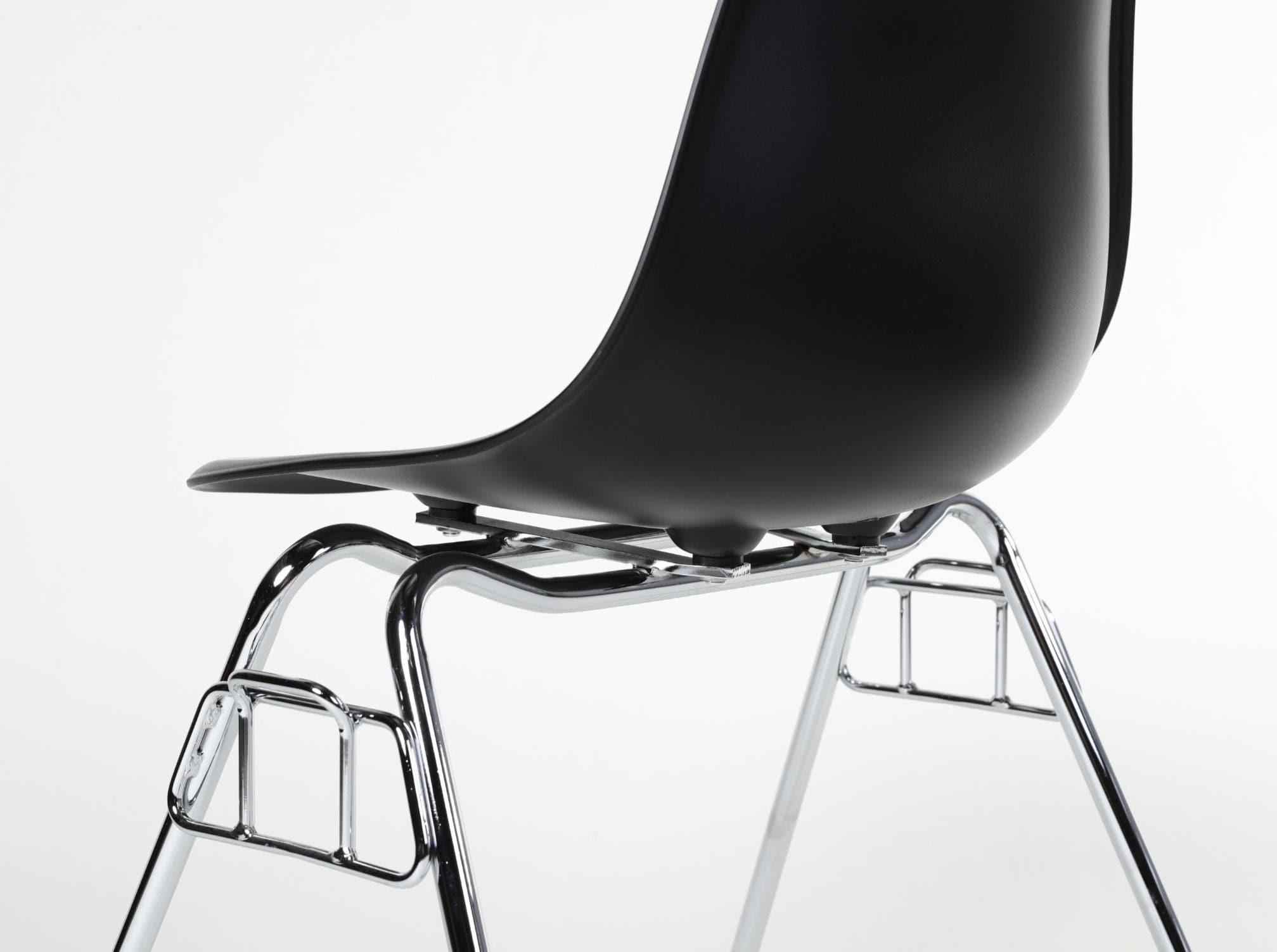 DSS Stacking Chair | Charles and Ray Eames Replica