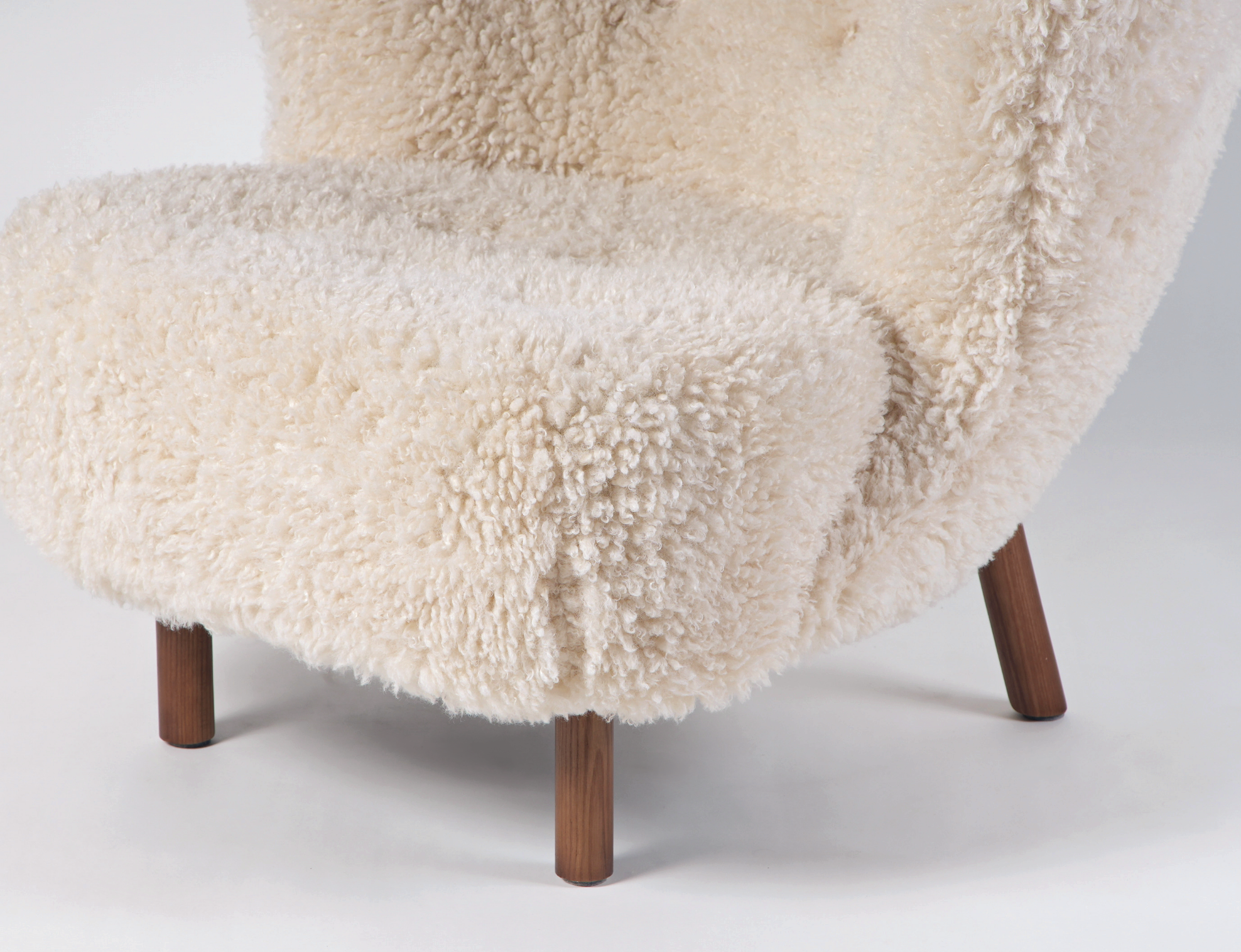 Petite Agnes Lounge Chair - Long Hair