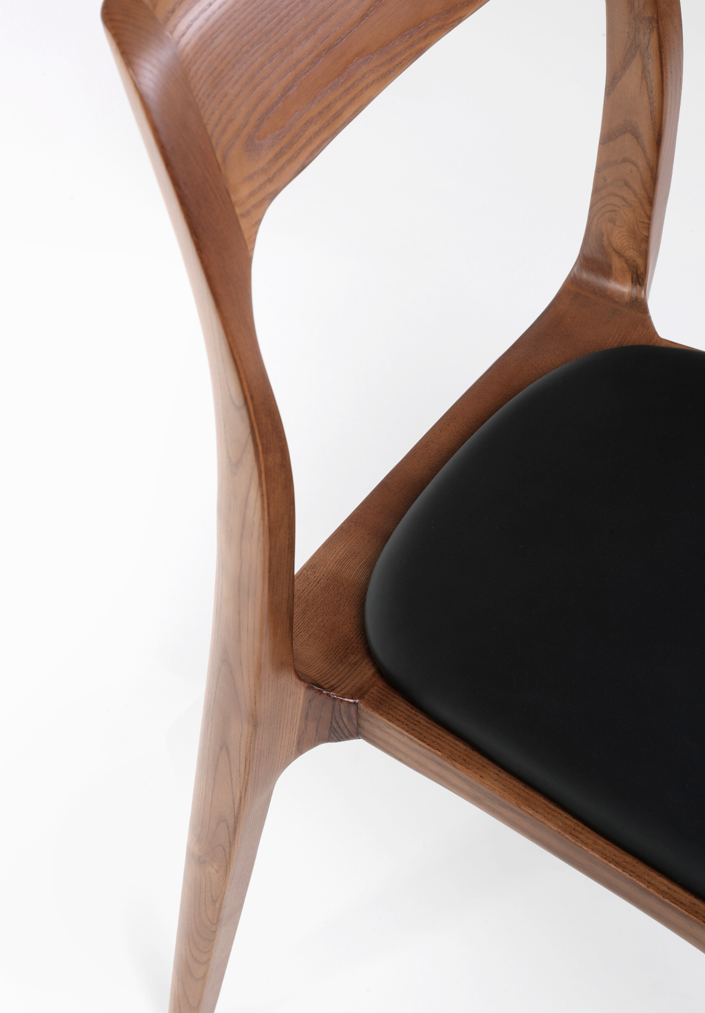 Mid Century | Sleek Dining Chair