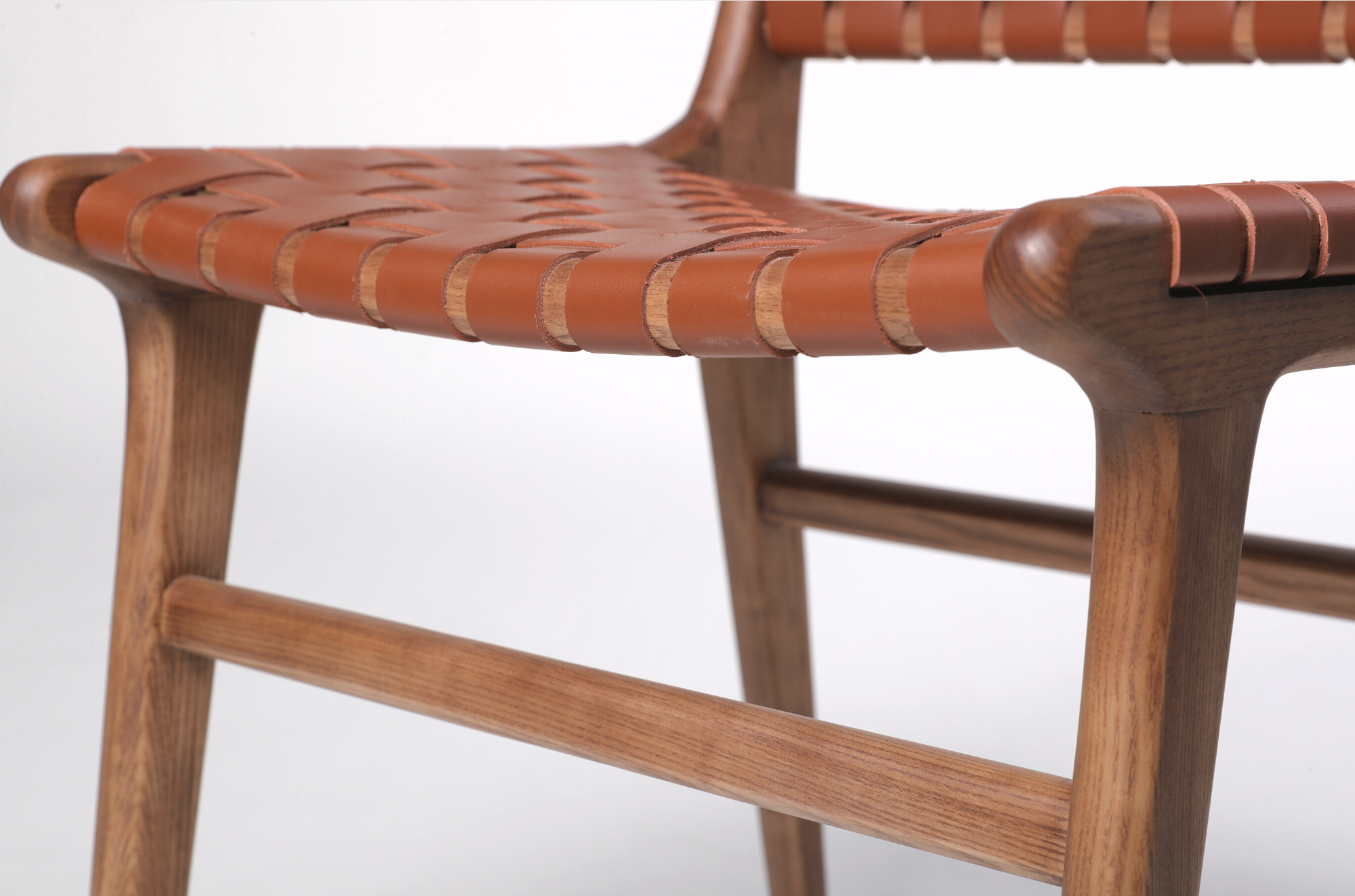 Mid Century Furniture | Pasadena Dining Chair - The Feelter