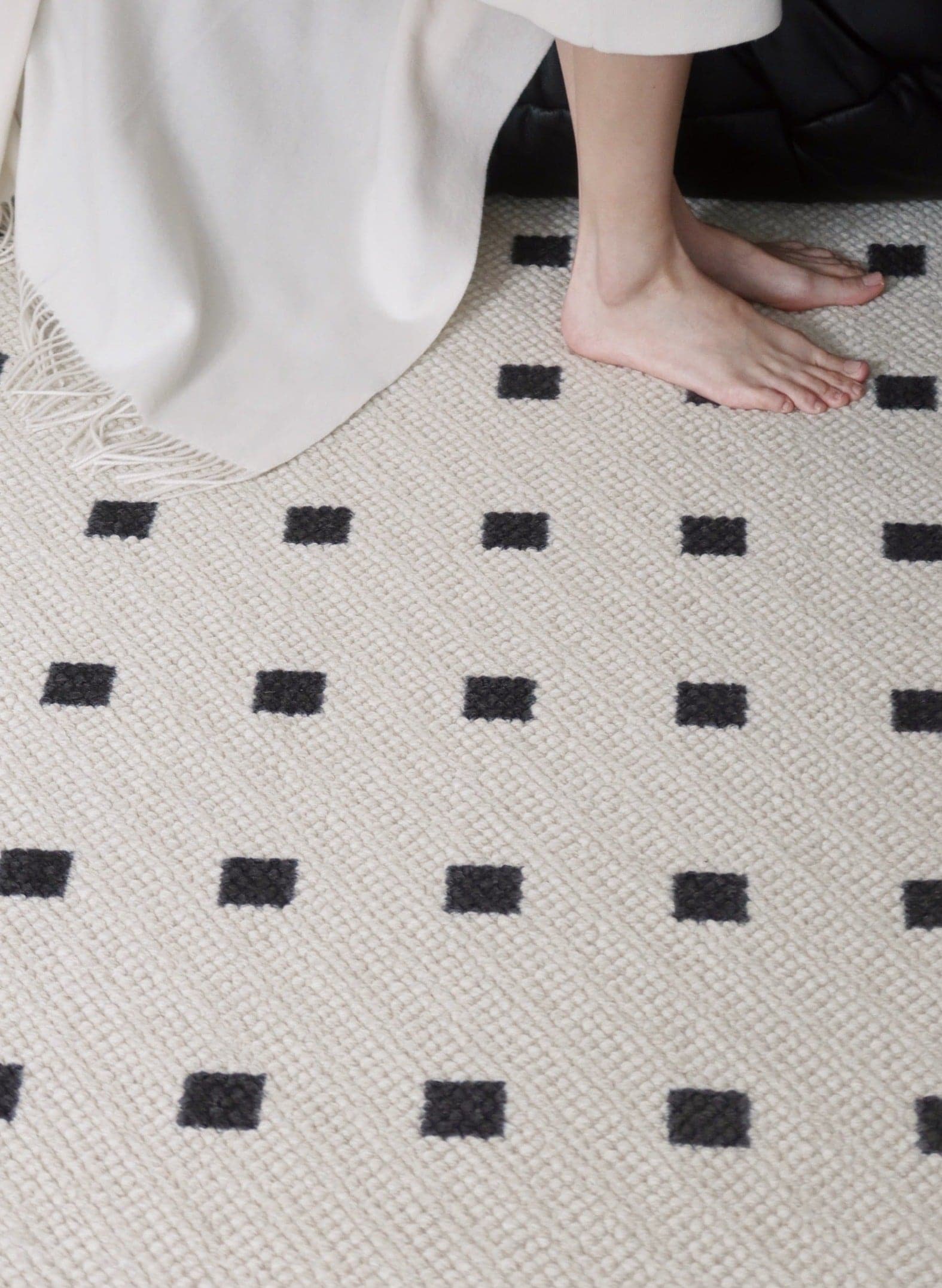 Wool Rug | Blackstone - The Feelter