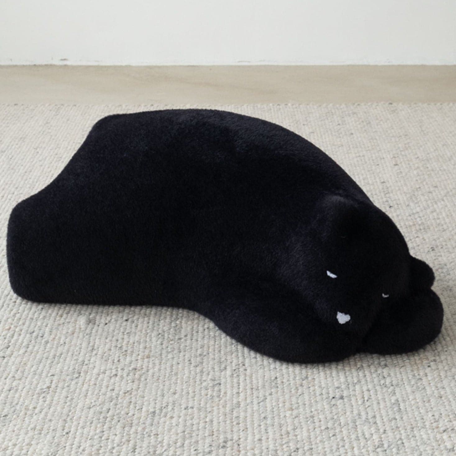 Ours Endormi Floor Cushion