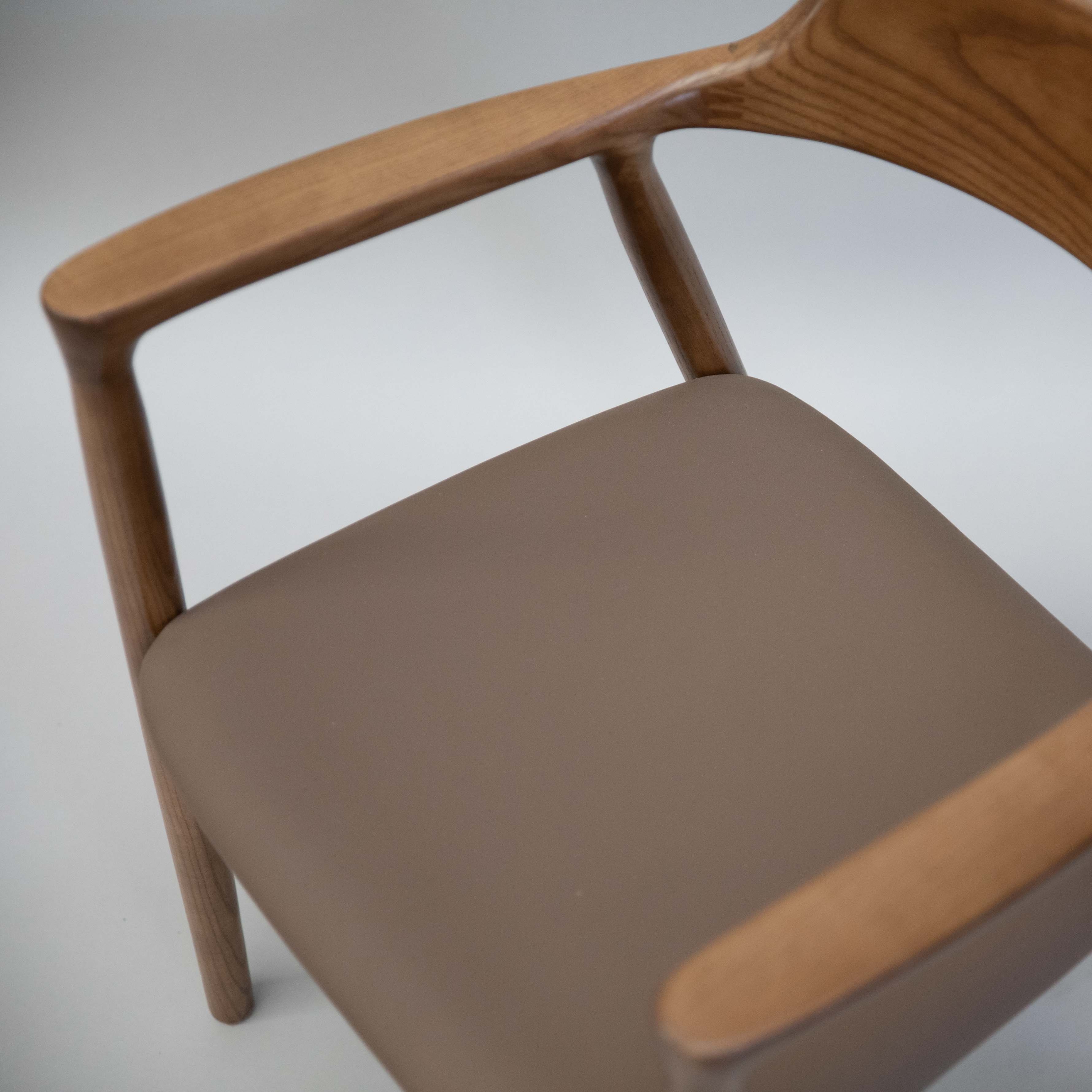 Hiroshima Dining Chair Replica | The Feelter