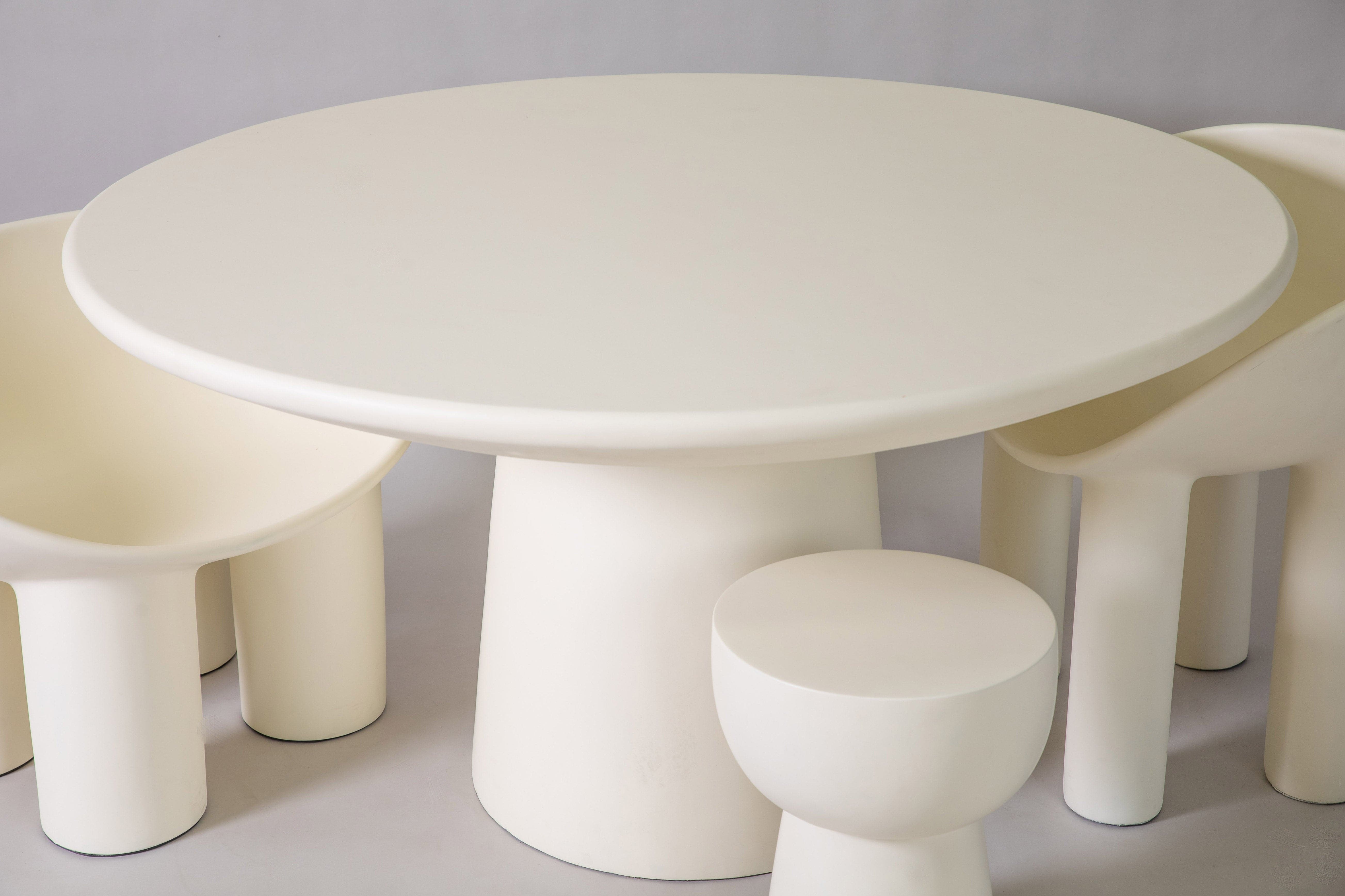 roly poly replica dining table